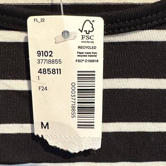 🌸Reitmans Black and White Striped Long Sleeve Top - Picture 3 of 7